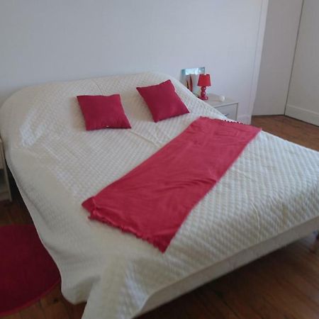 Appartement De 79 M² A 500 Metres De La Cure Jonzac Luaran gambar