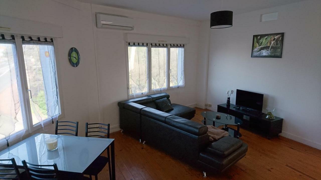 Appartement De 79 M² A 500 Metres De La Cure Jonzac Luaran gambar