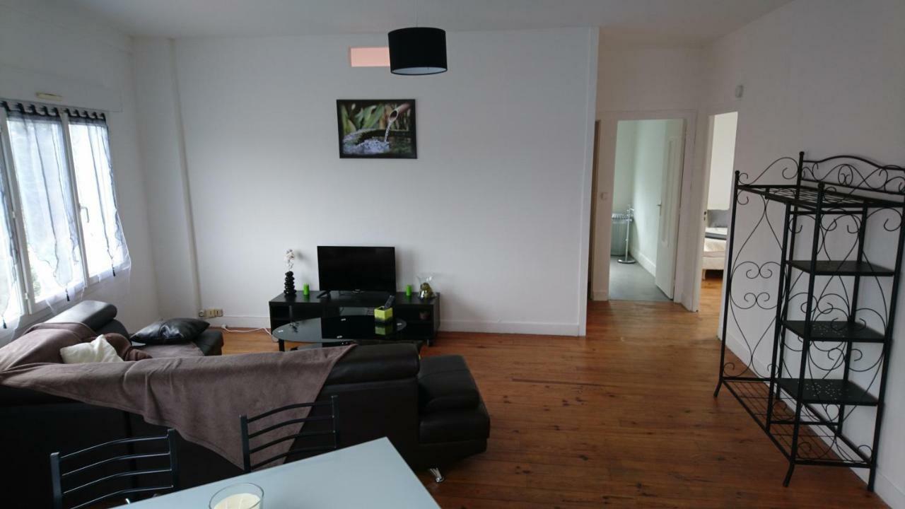 Appartement De 79 M² A 500 Metres De La Cure Jonzac Luaran gambar