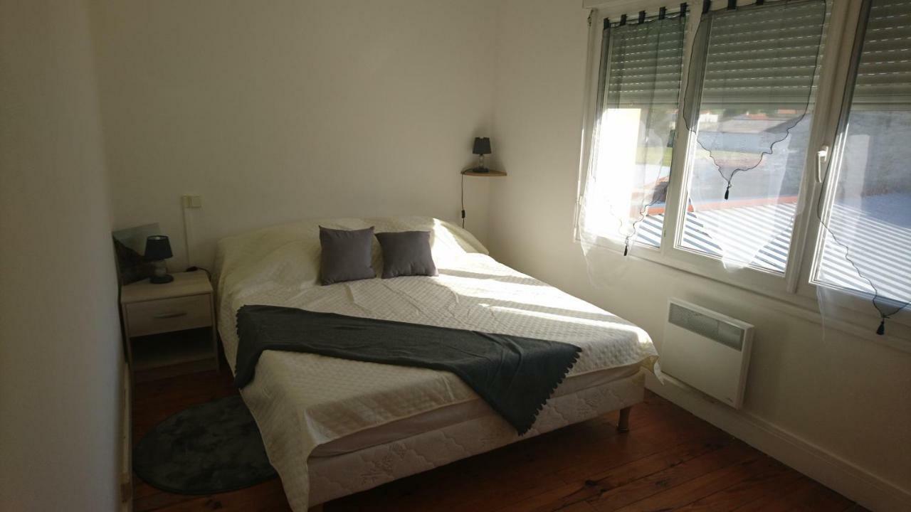 Appartement De 79 M² A 500 Metres De La Cure Jonzac Luaran gambar